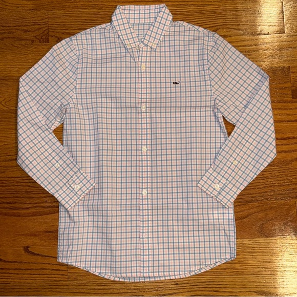 3 Vineyard Vines Boys’ button down shirts size Small 8/10 - Picture 2 of 4